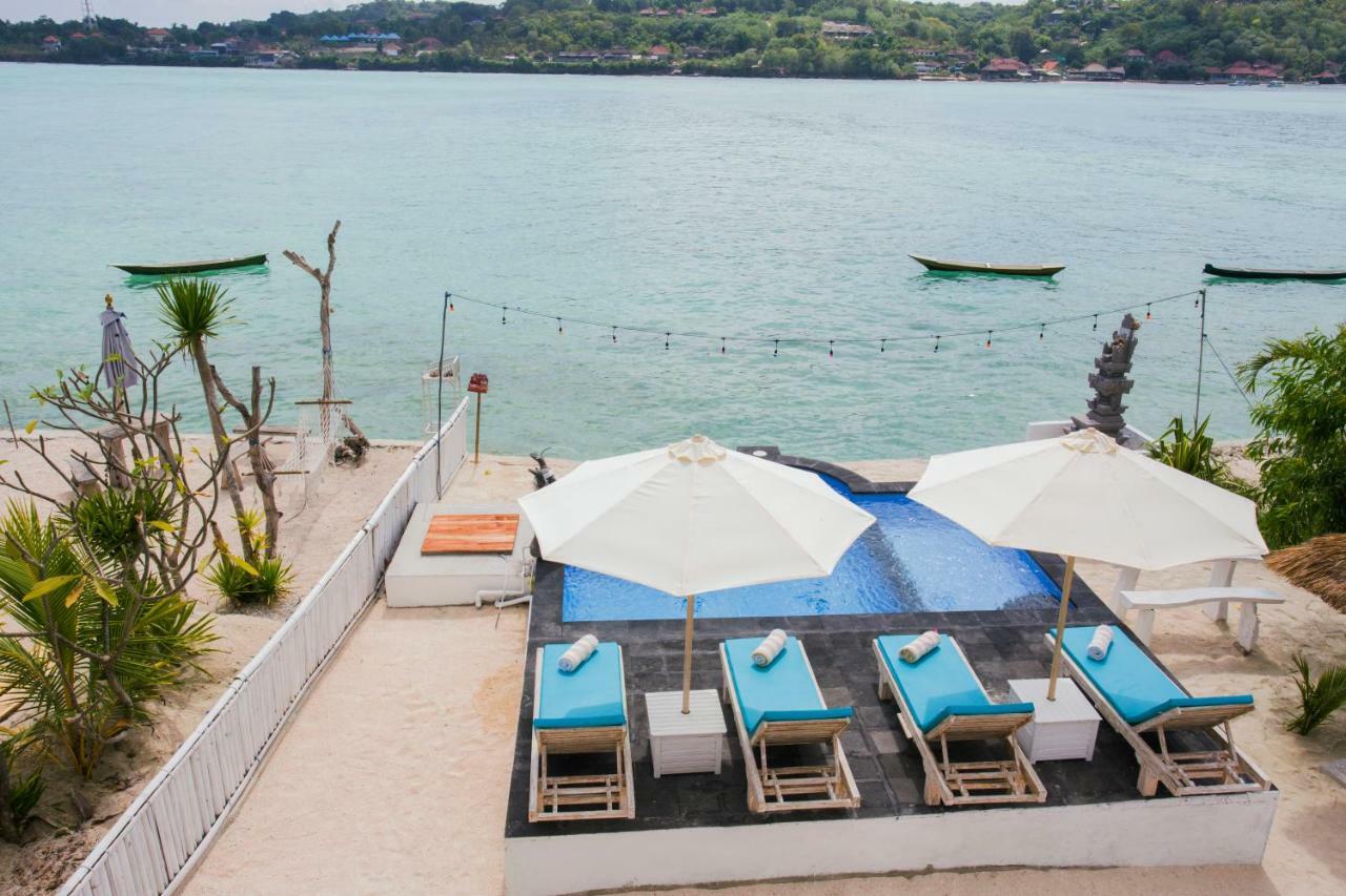 The Waterfront Beach House Нуса-Лембонган Экстерьер фото