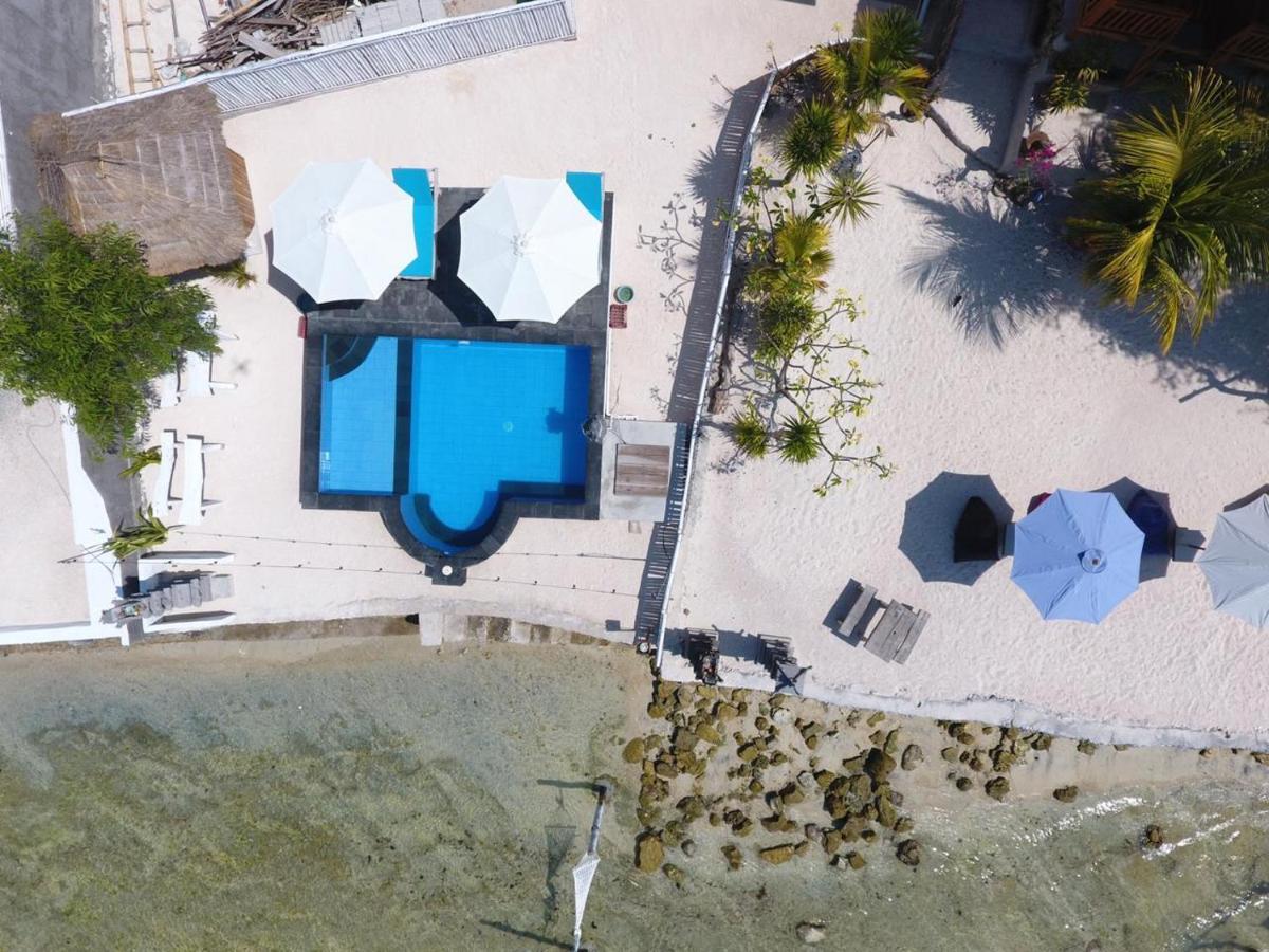 The Waterfront Beach House Нуса-Лембонган Экстерьер фото